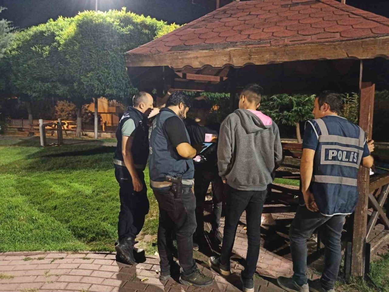 Kastamonu’da huzur ve güven denetimi: 530 şahıs sorgulandı