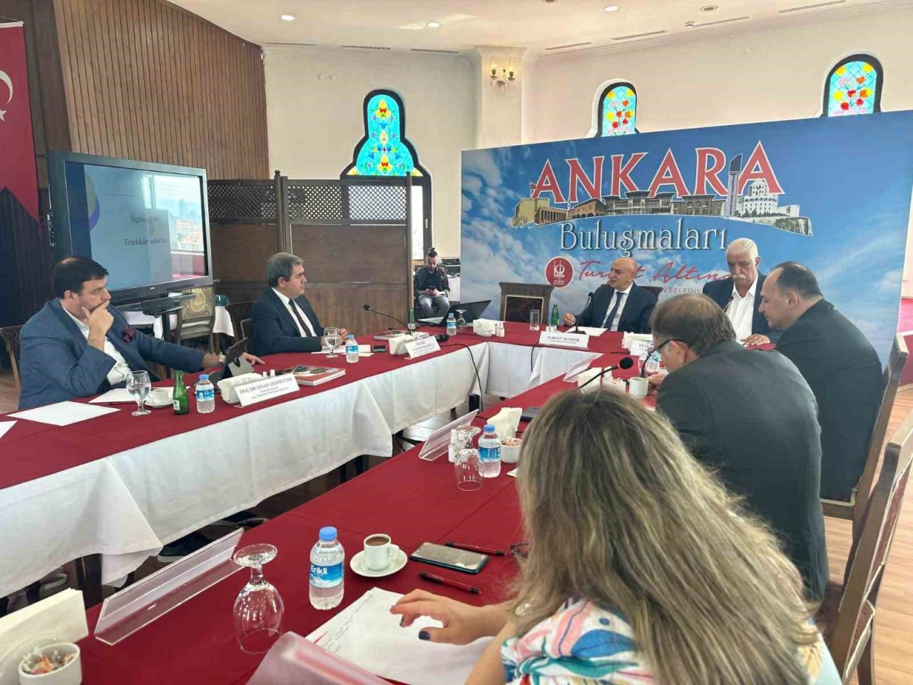 Keçiören’deki “Ankara Buluşmaları”nda hayvan hakları ele alındı