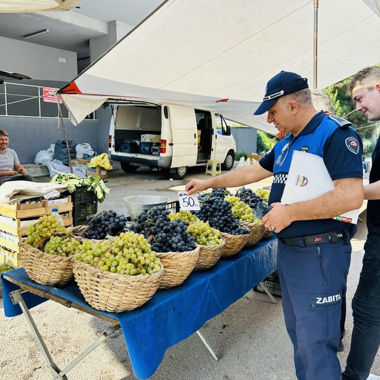 Körfez zabıtasından pazar denetimi