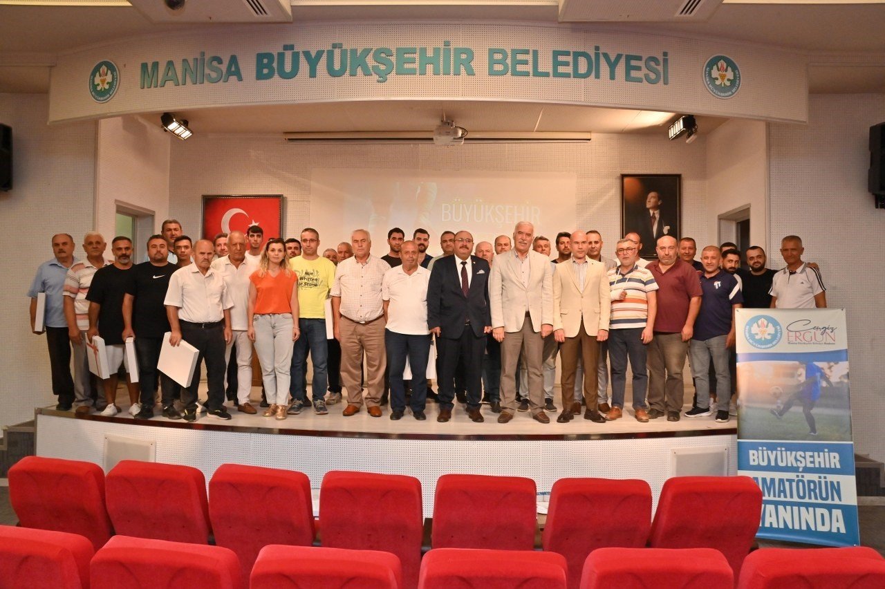 Manisa’da amatör spor kulüplerine nakdi destek