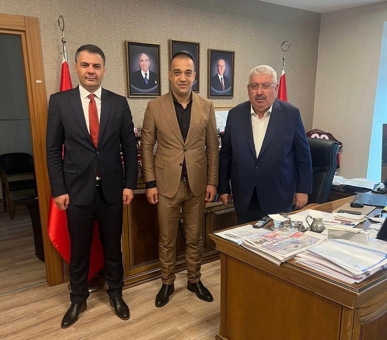 Yurdagül, MHP Genel Merkezindeydi