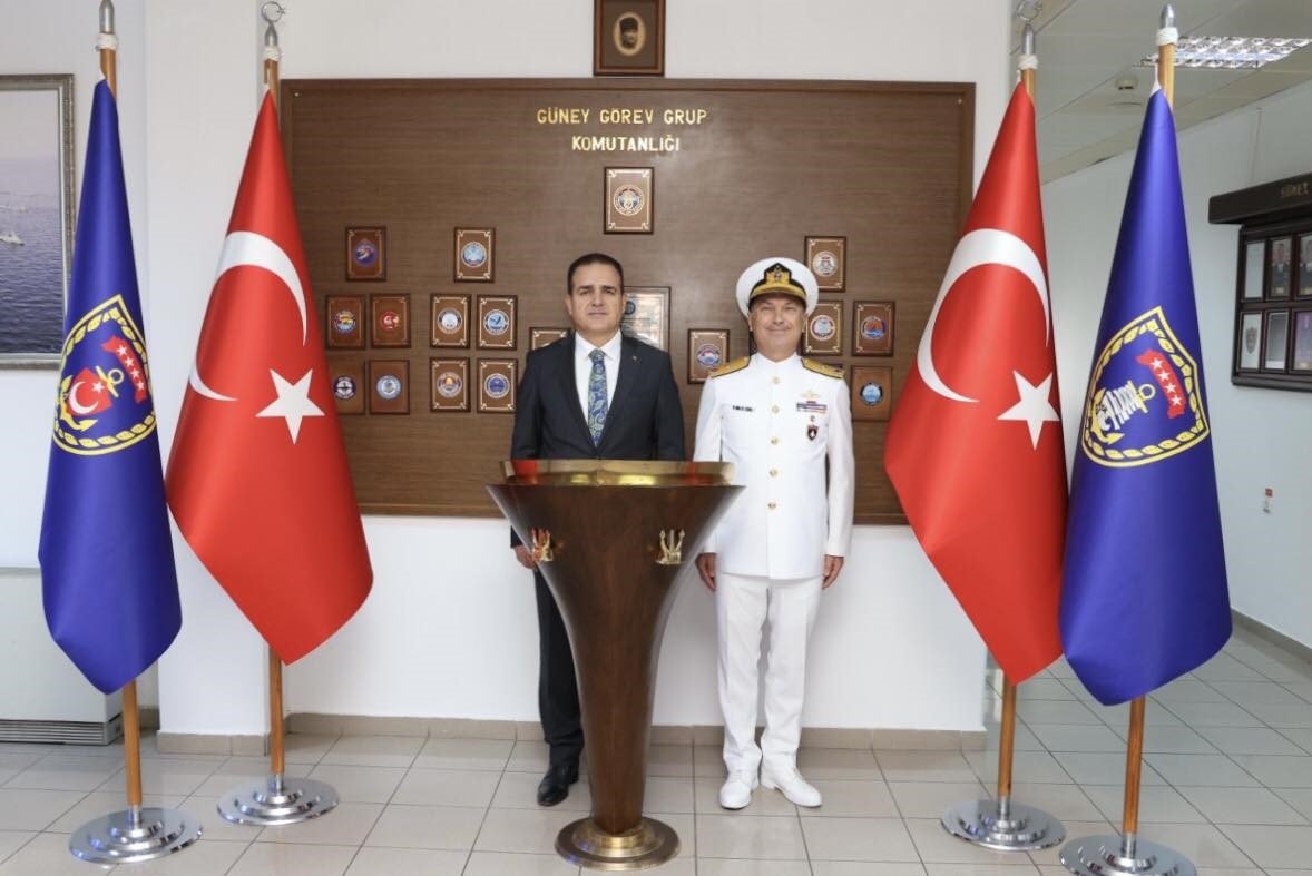 Muğla Valisi Akbıyık TCG Anadolu Gemisini ziyaret etti