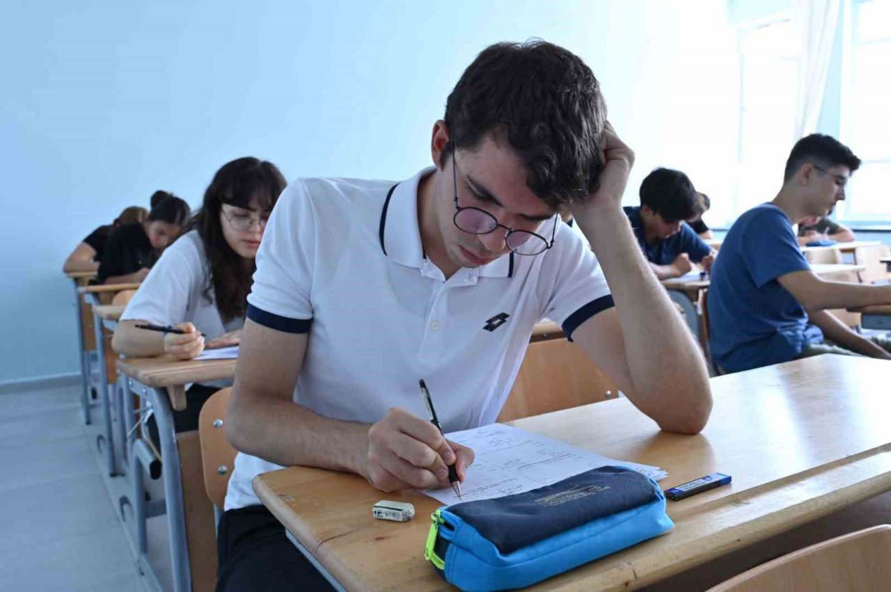 Muğla’da destekleme ve yetiştirme kursları sınavı yapıldı