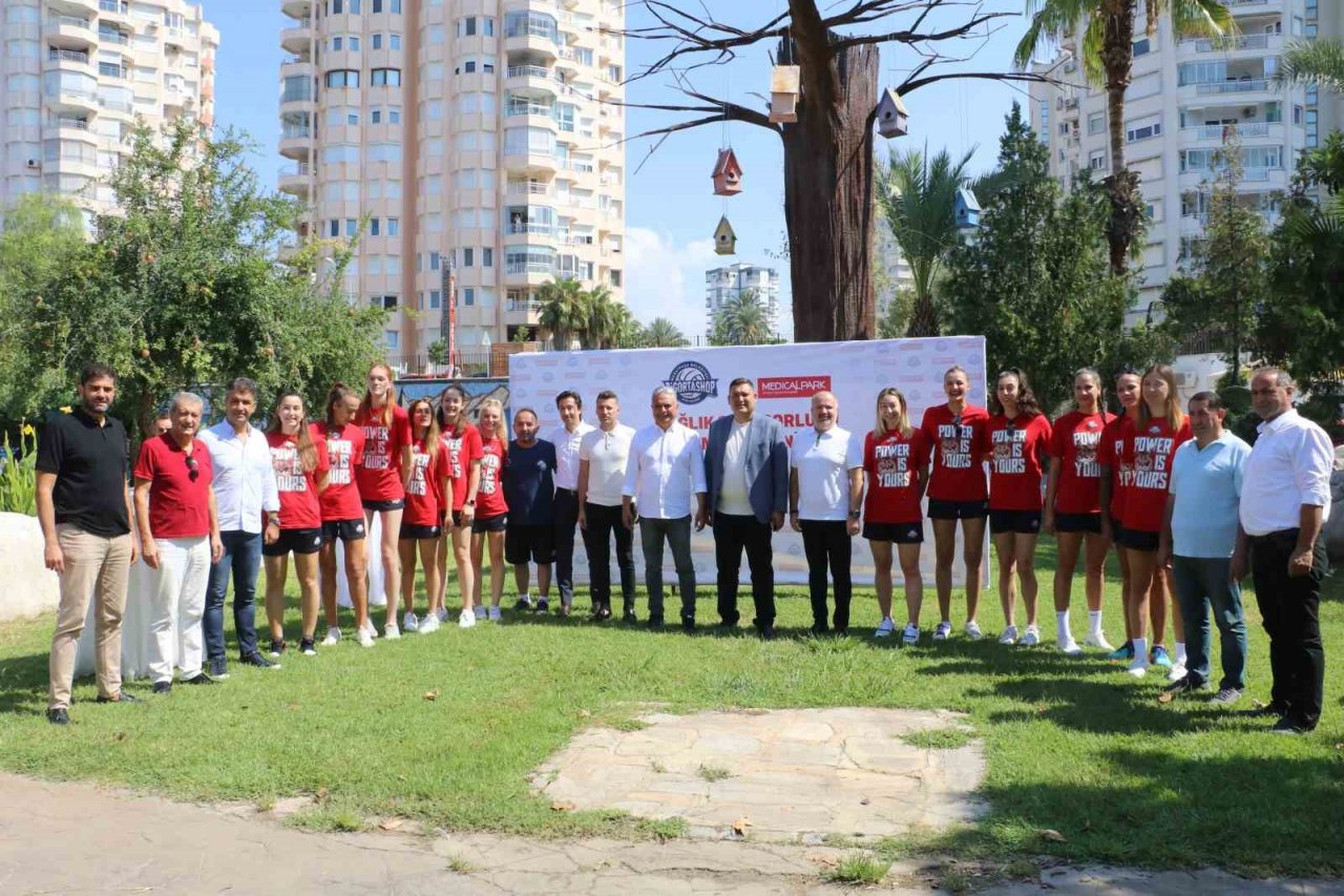 Muratpaşa’nın sultanlarına sağlık sponsoru Medical Park oldu