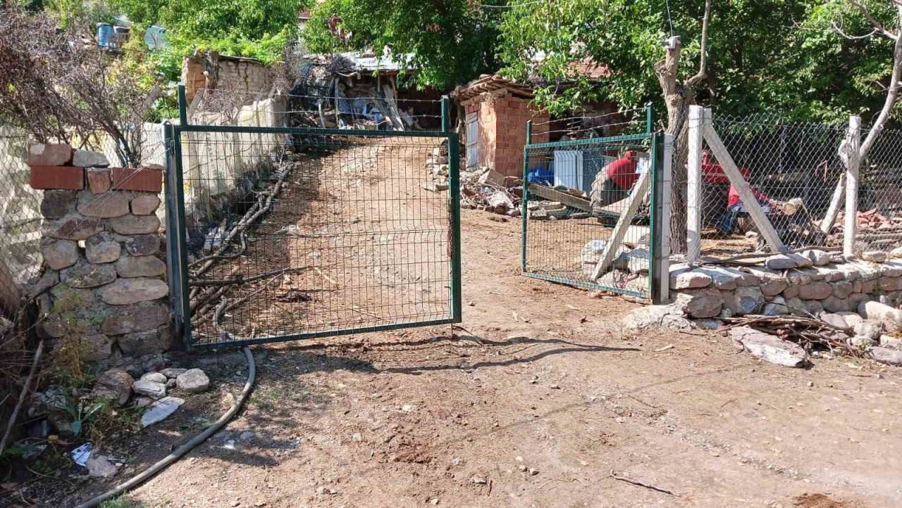 Komşularını silahla öldürüp intihar etti, olayla ilgili konuşan vatandaş kan donduran o anları anlattı