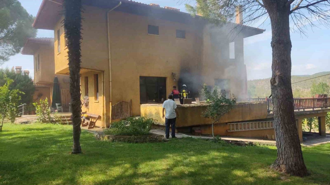 Bilecik’te villada çıkan yangın söndürüldü