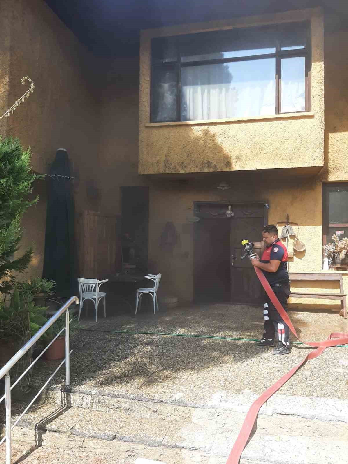 Bilecik’te villada çıkan yangın söndürüldü