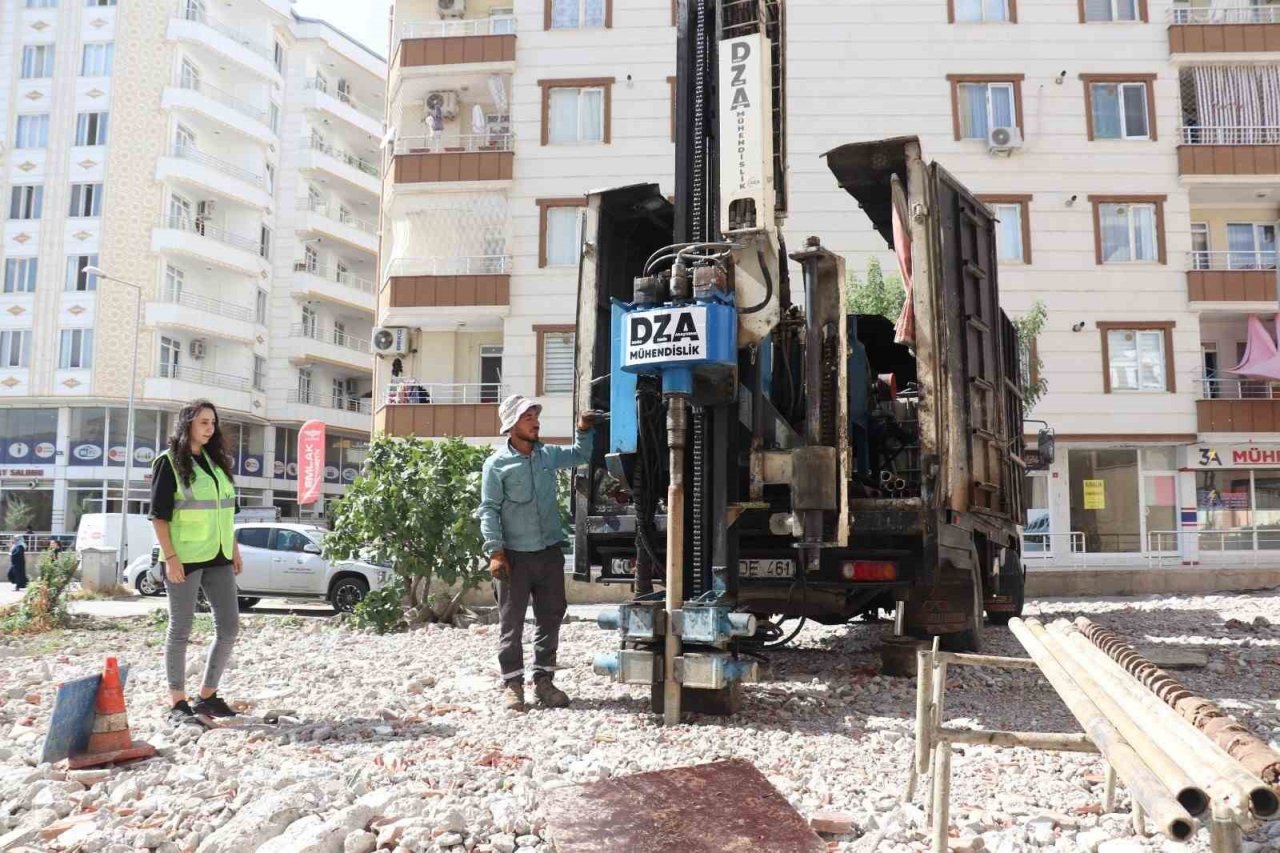 Siirt’te inşaatların jeolojik-jeoteknik zemin etütleri denetlendi