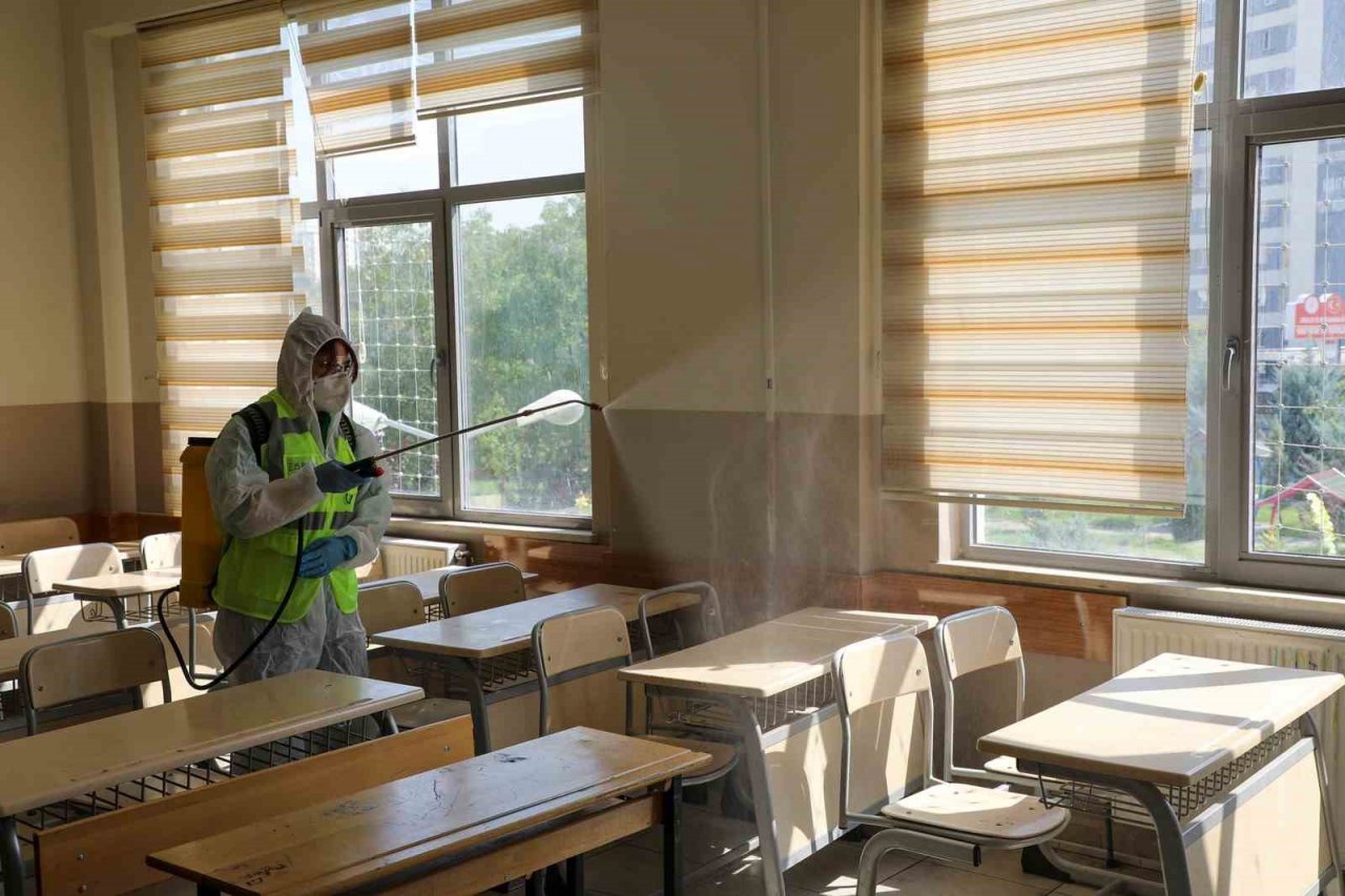 Talas Belediyesi, okulları yeni döneme hazırladı