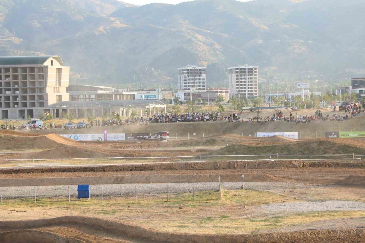 TransAnatolia Rally Raid’in özel seyirci etabı Afyonkarahisar’da yapıldı