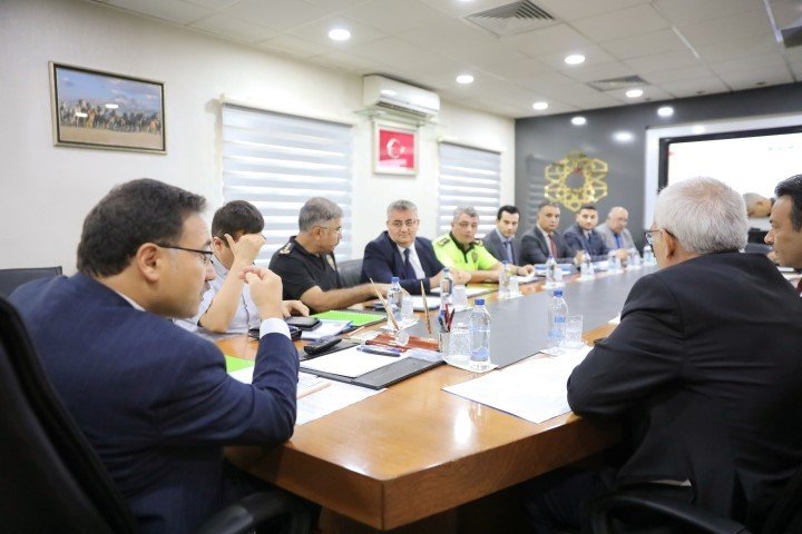 Okul Güvenliği Toplantısı, Vali Çiçek başkanlığında yapıldı