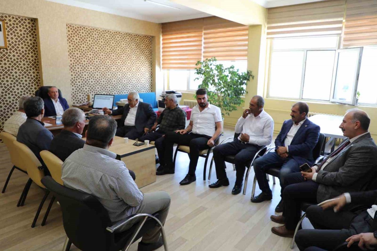 Ağrı’da muhtarlarla eğitim buluşması