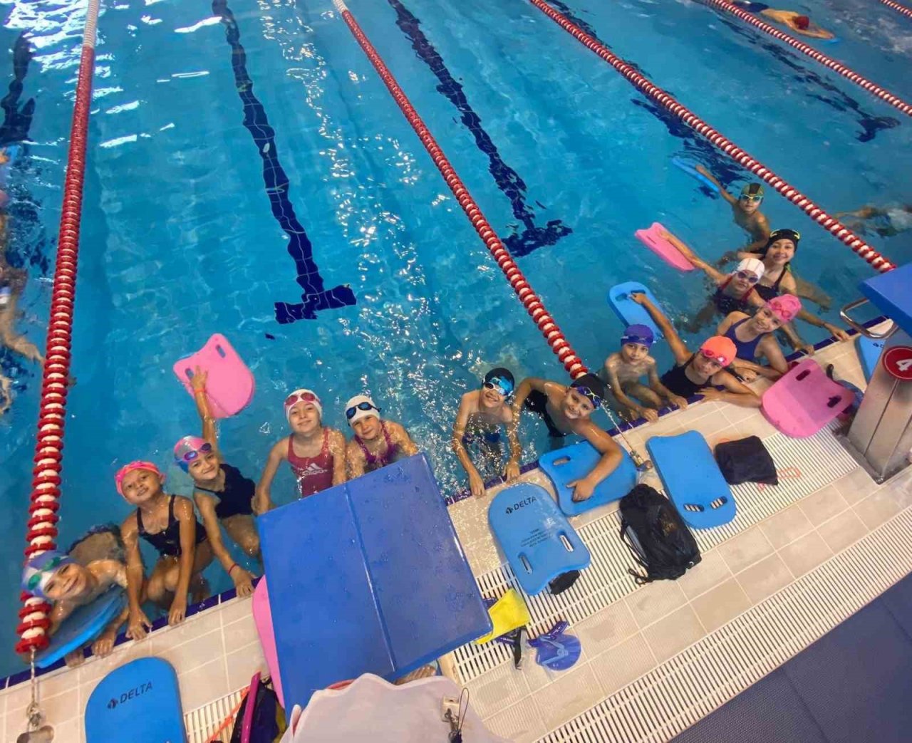 Aydın’da 8 ayda 13 bin kişi yüzme öğrendi