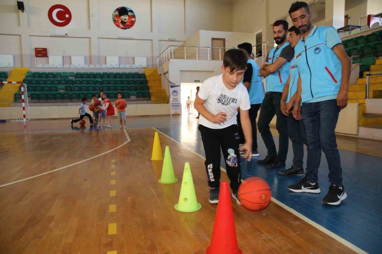 Battalgazi’de 10 bin depremzede çocuğa eğitim verildi