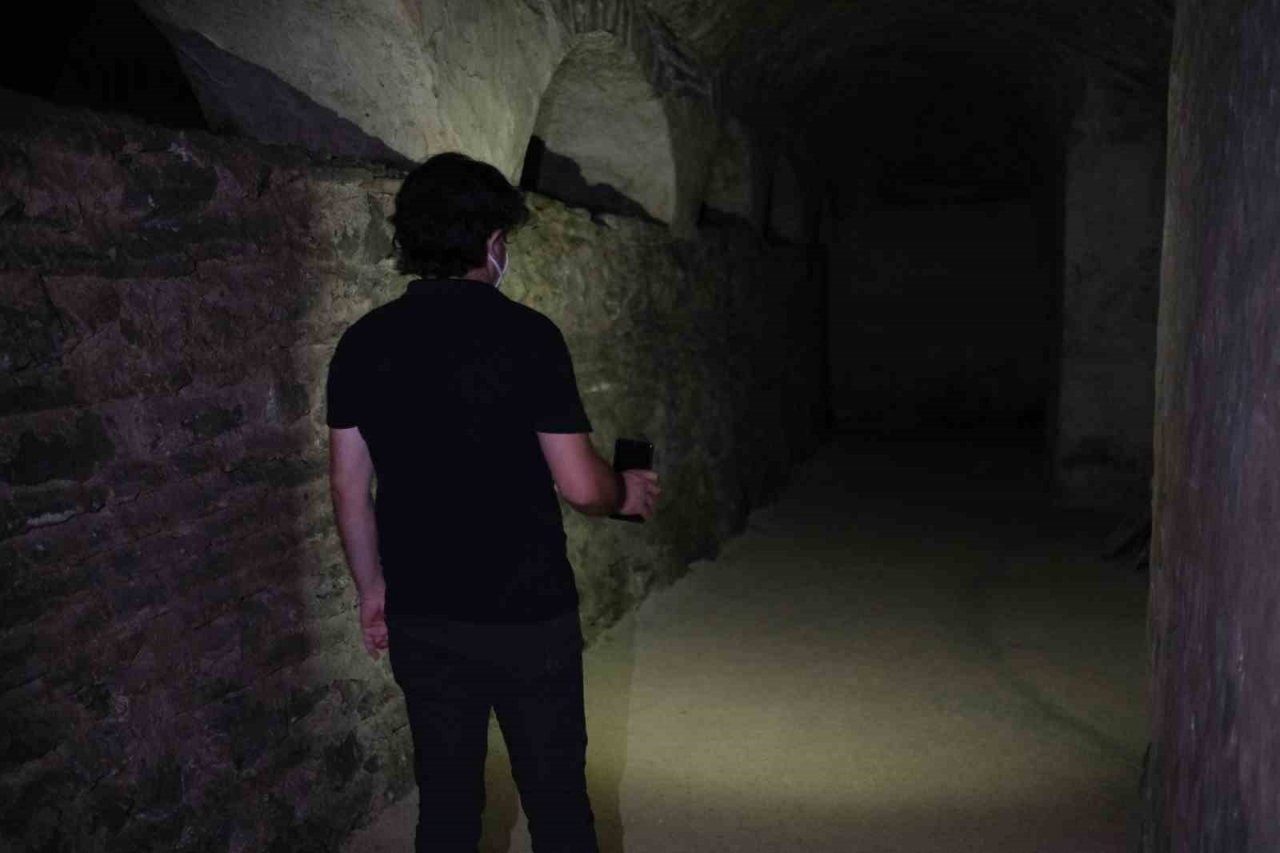 İstanbul’un ilk eğitim kurumu olan Molla Zeyrek Camii ihtişamıyla dikkat çekiyor