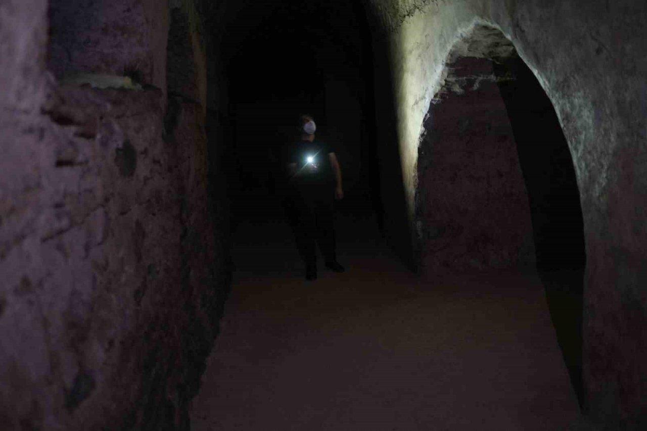 İstanbul’un ilk eğitim kurumu olan Molla Zeyrek Camii ihtişamıyla dikkat çekiyor