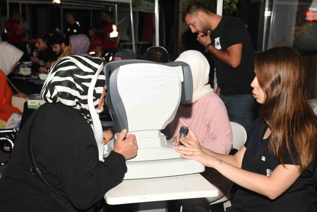 Büyükşehirin mobil tırında sağlık taraması