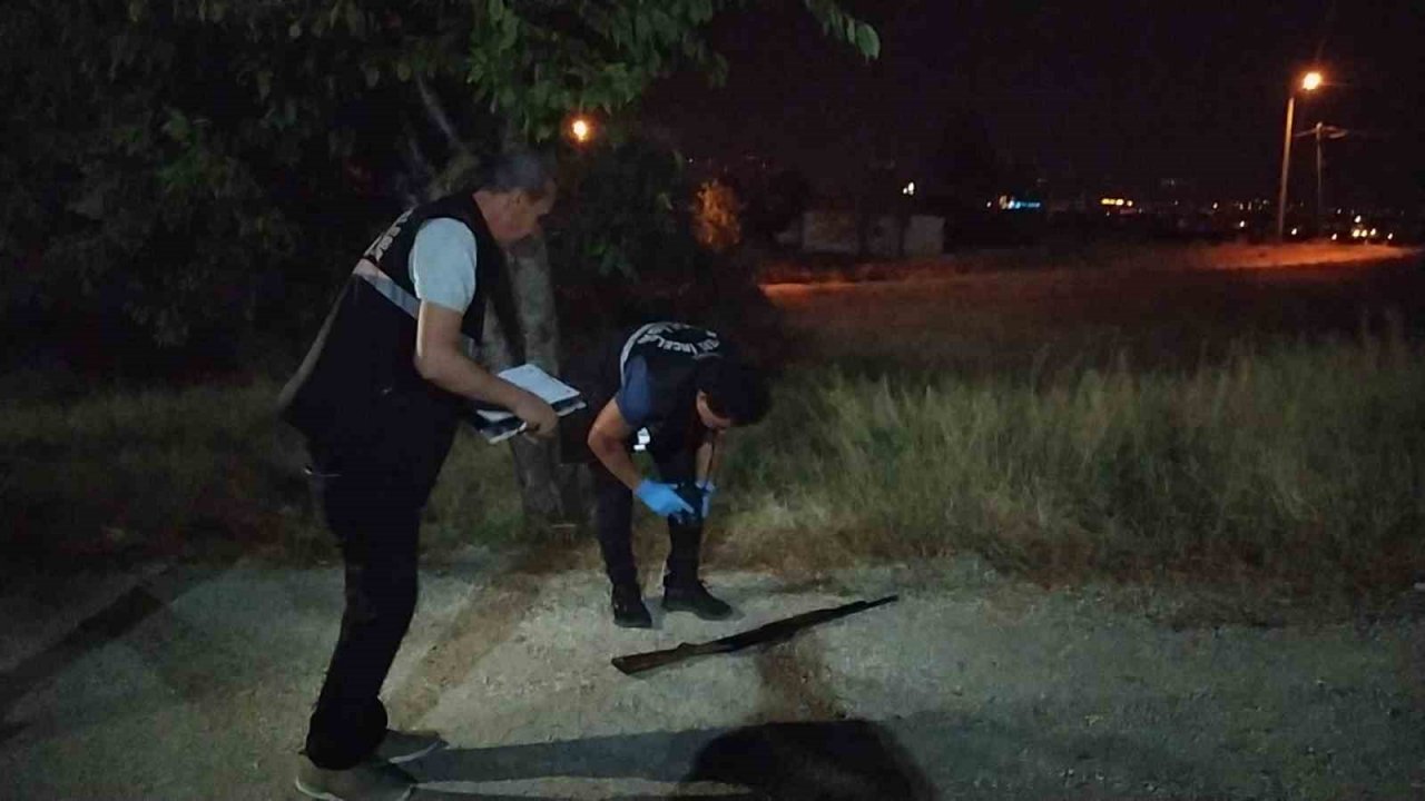 Gençler arasında silahlı kavga: 1 yaralı