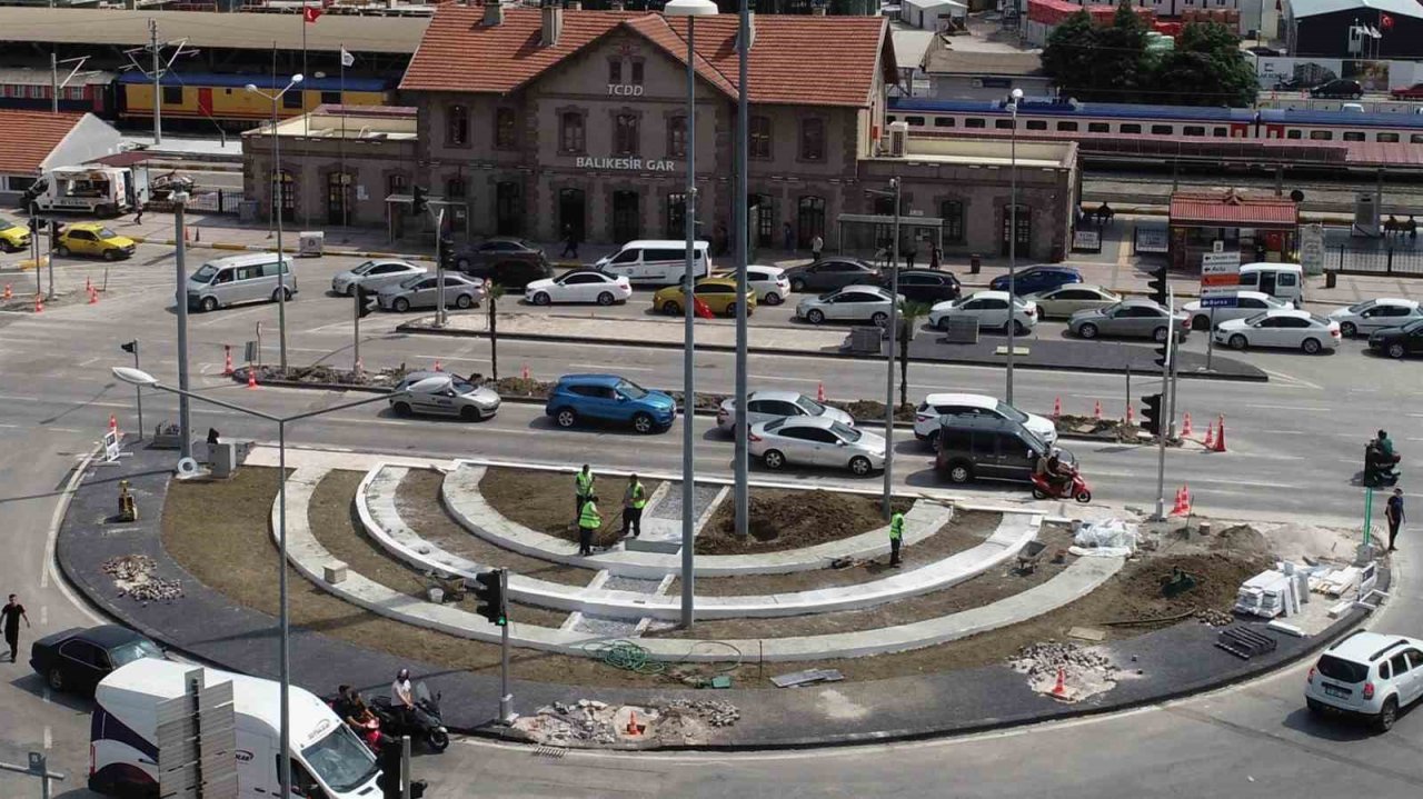 Cumhuriyet Meydanı’na peyzaj çalışması