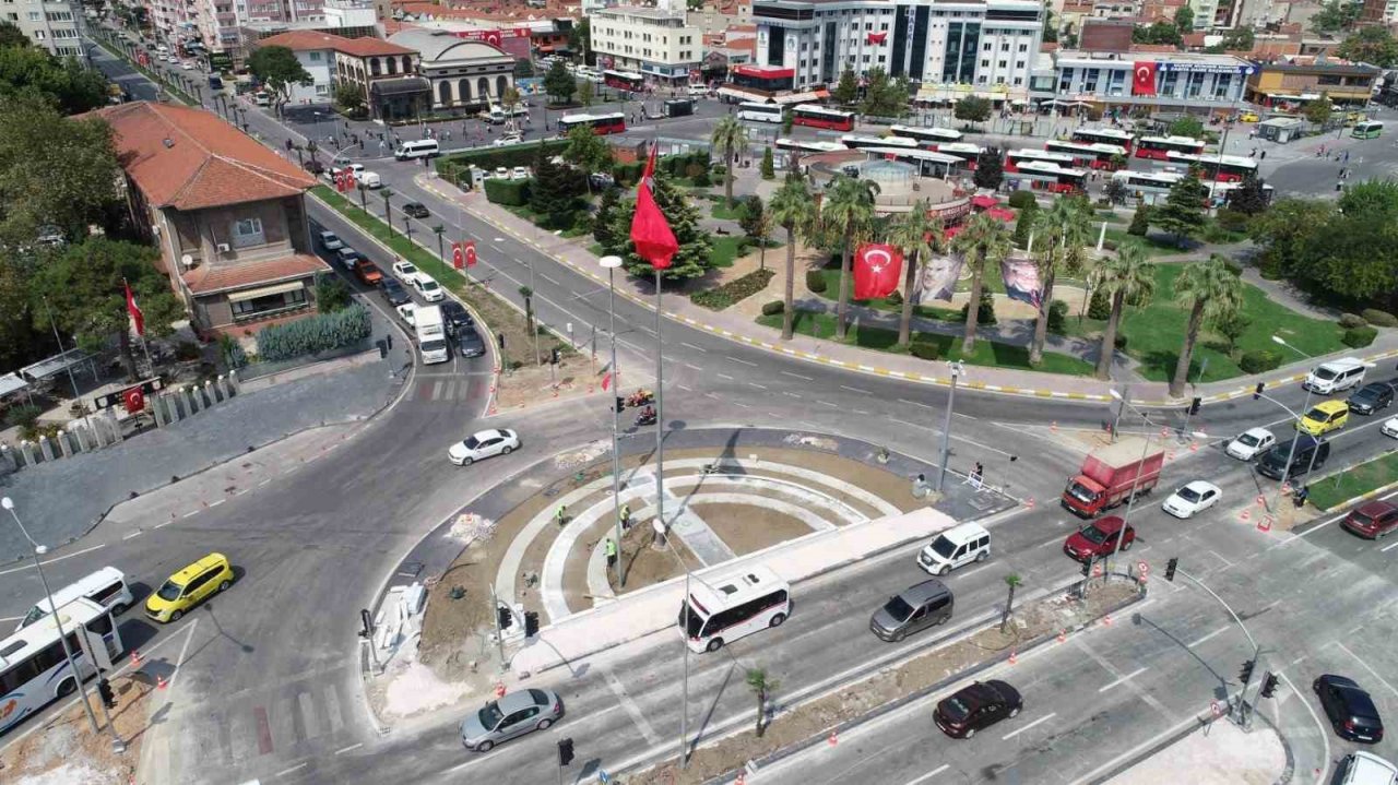 Cumhuriyet Meydanı’na peyzaj çalışması