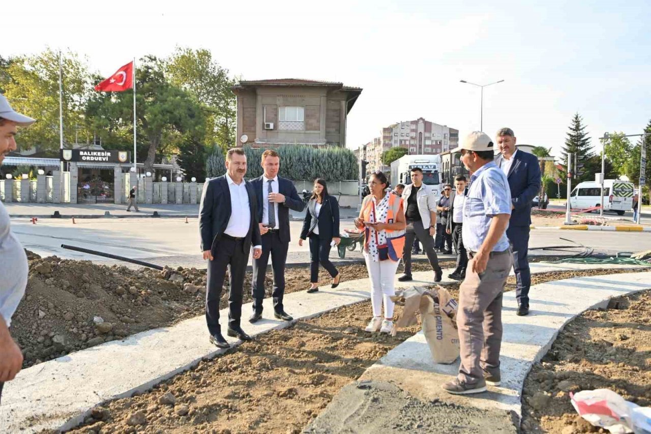 Cumhuriyet Meydanı’na peyzaj çalışması