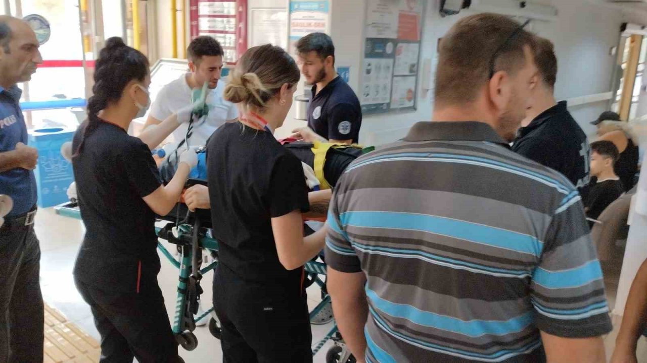 Erdek’te trafik kazasında 2 kişi yaralandı