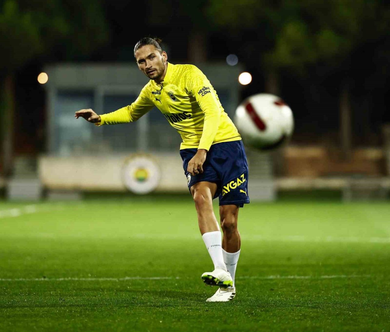 Fenerbahçe, Antalyaspor maçı hazırlıklarına başladı