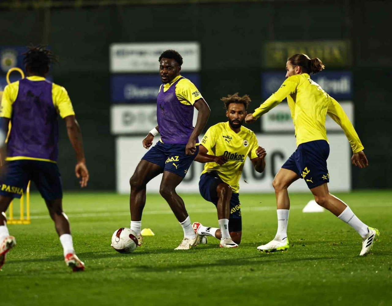 Fenerbahçe, Antalyaspor maçı hazırlıklarına başladı