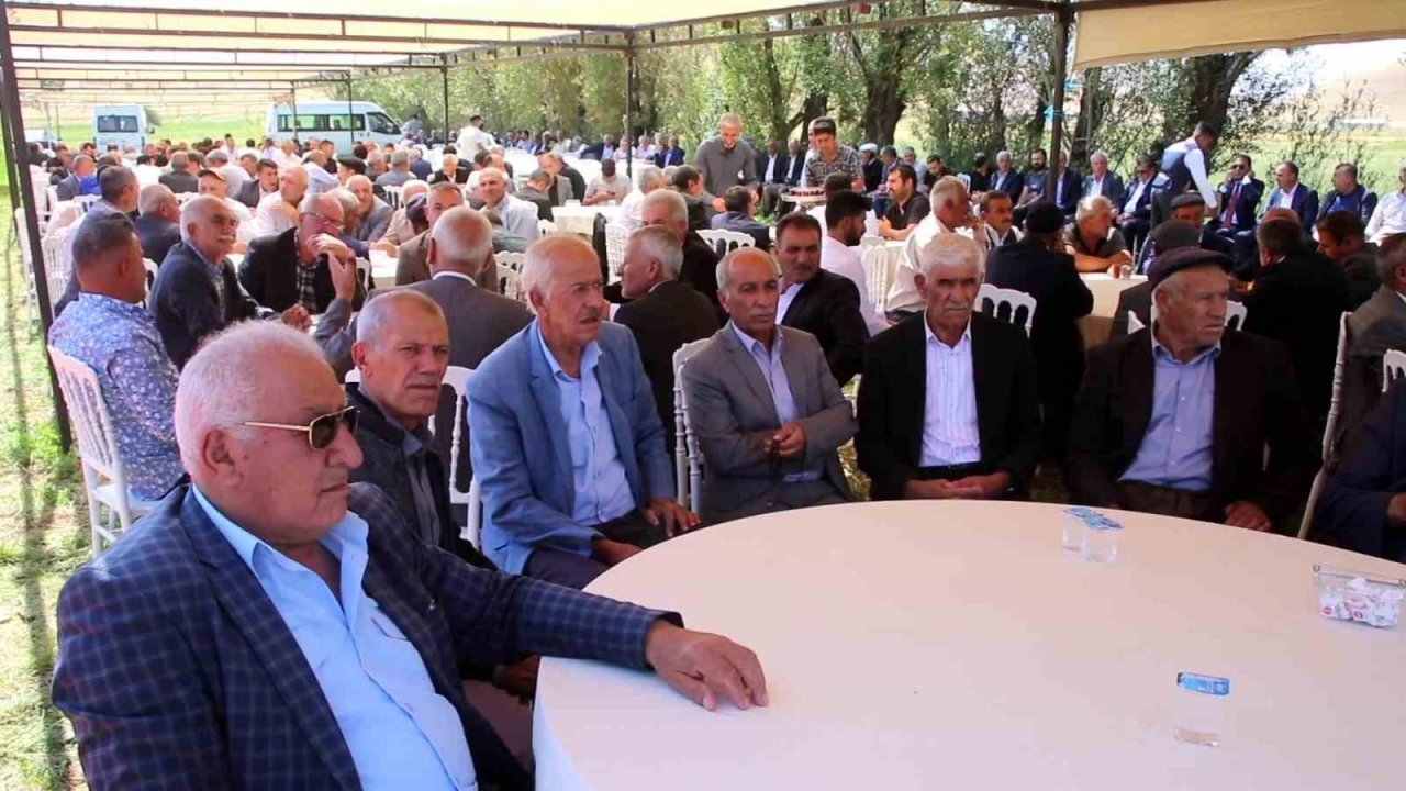 Geline kilolarca altın, damada ise 2 milyon TL takıldı