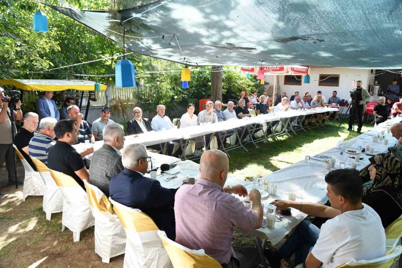 Başdeğirmen, esnafa yeni otogar alanı ve kavşak çalışması hakkında bilgi verdi