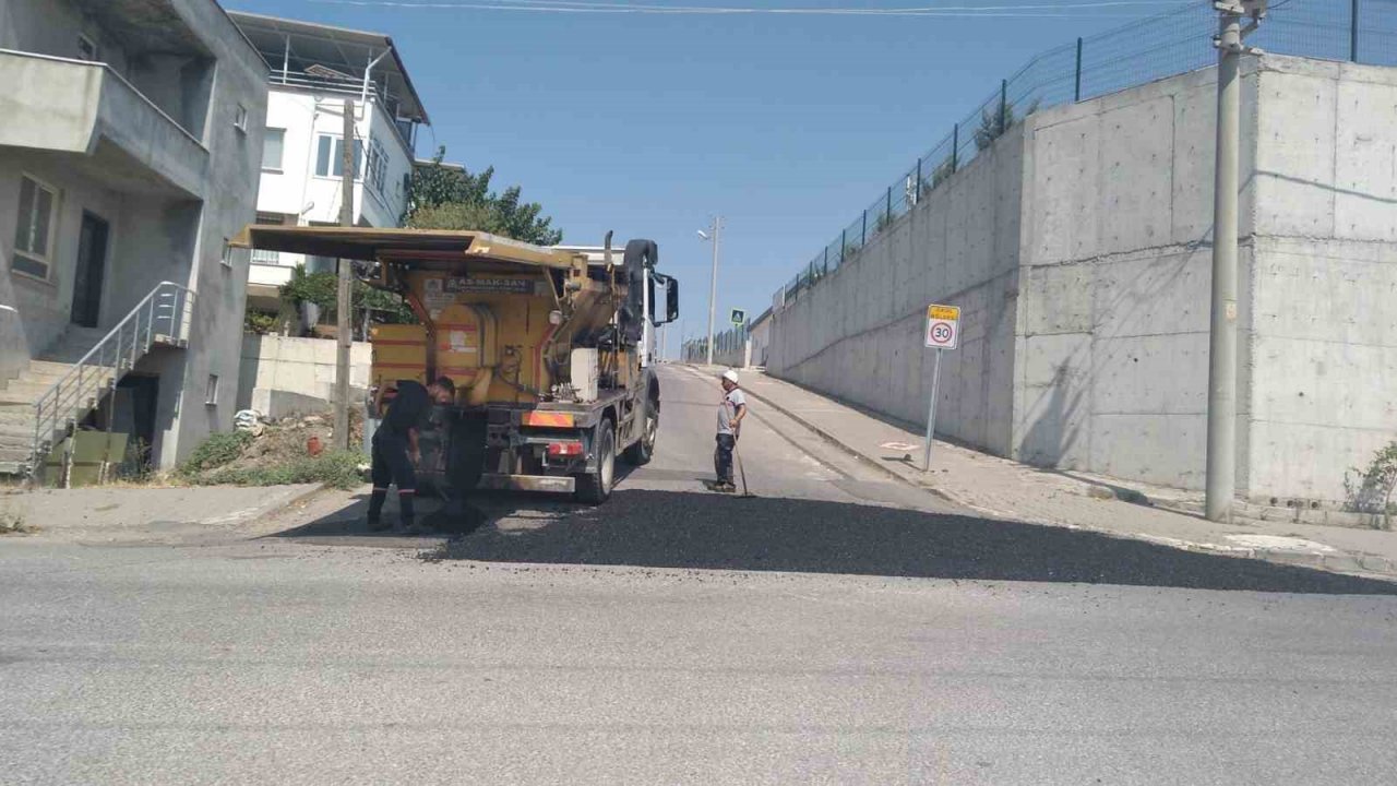 Karesi’de asfaltlama çalışmaları sürüyor