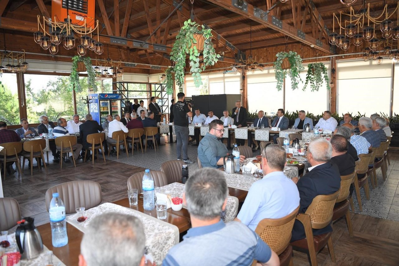 Başkan Büyükkılıç, 41 esnaf odası başkanı ile bir araya geldi