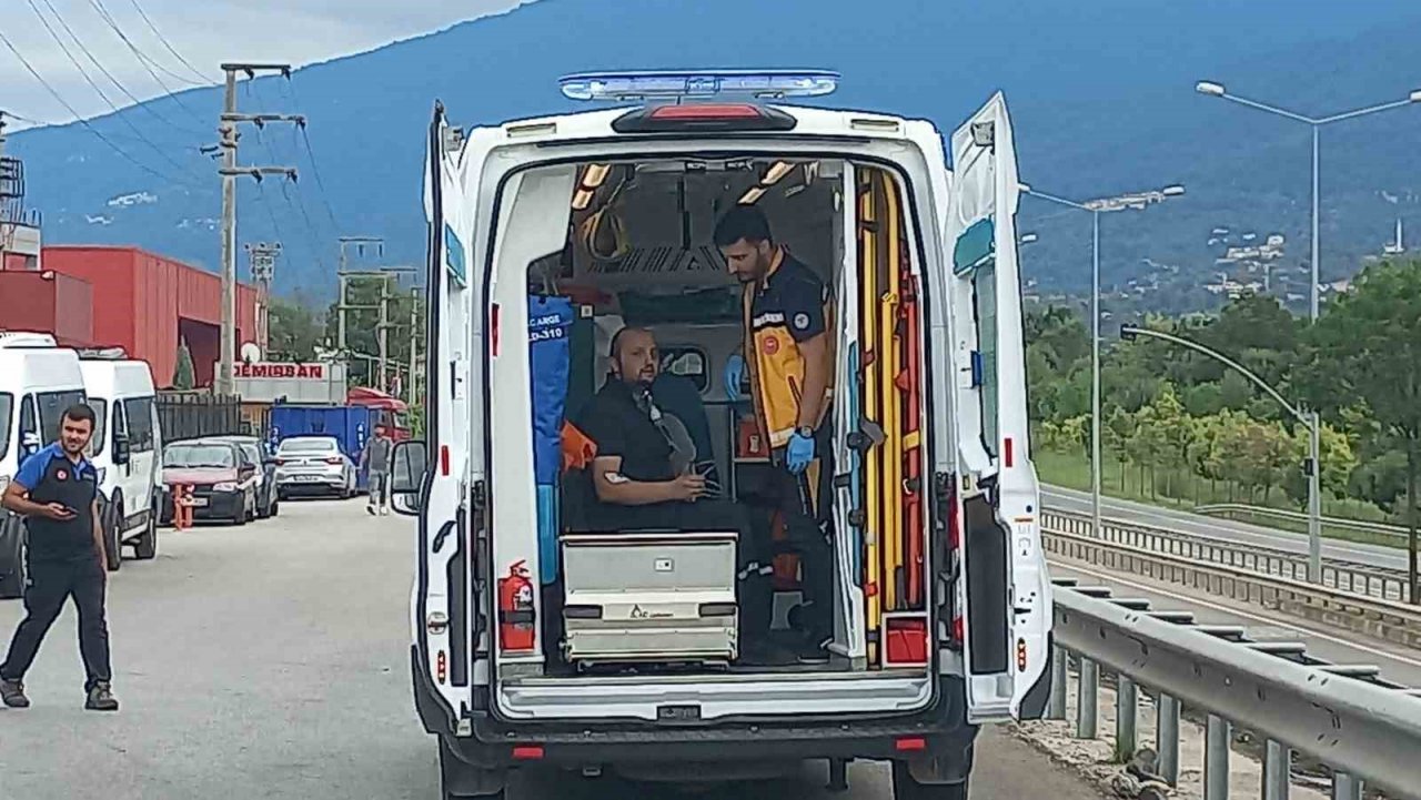 Lastik ayrıştırma makinesi arızalandı: 13 işçi dumandan etkilendi