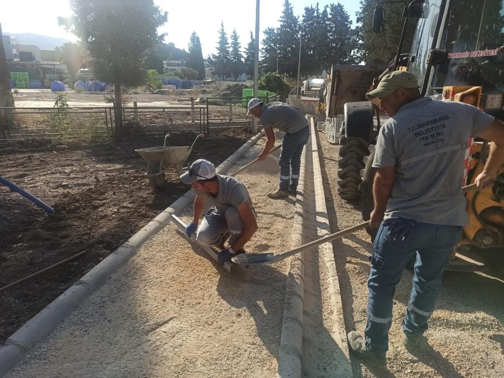 Marmaris Armutalan yolları yenileniyor