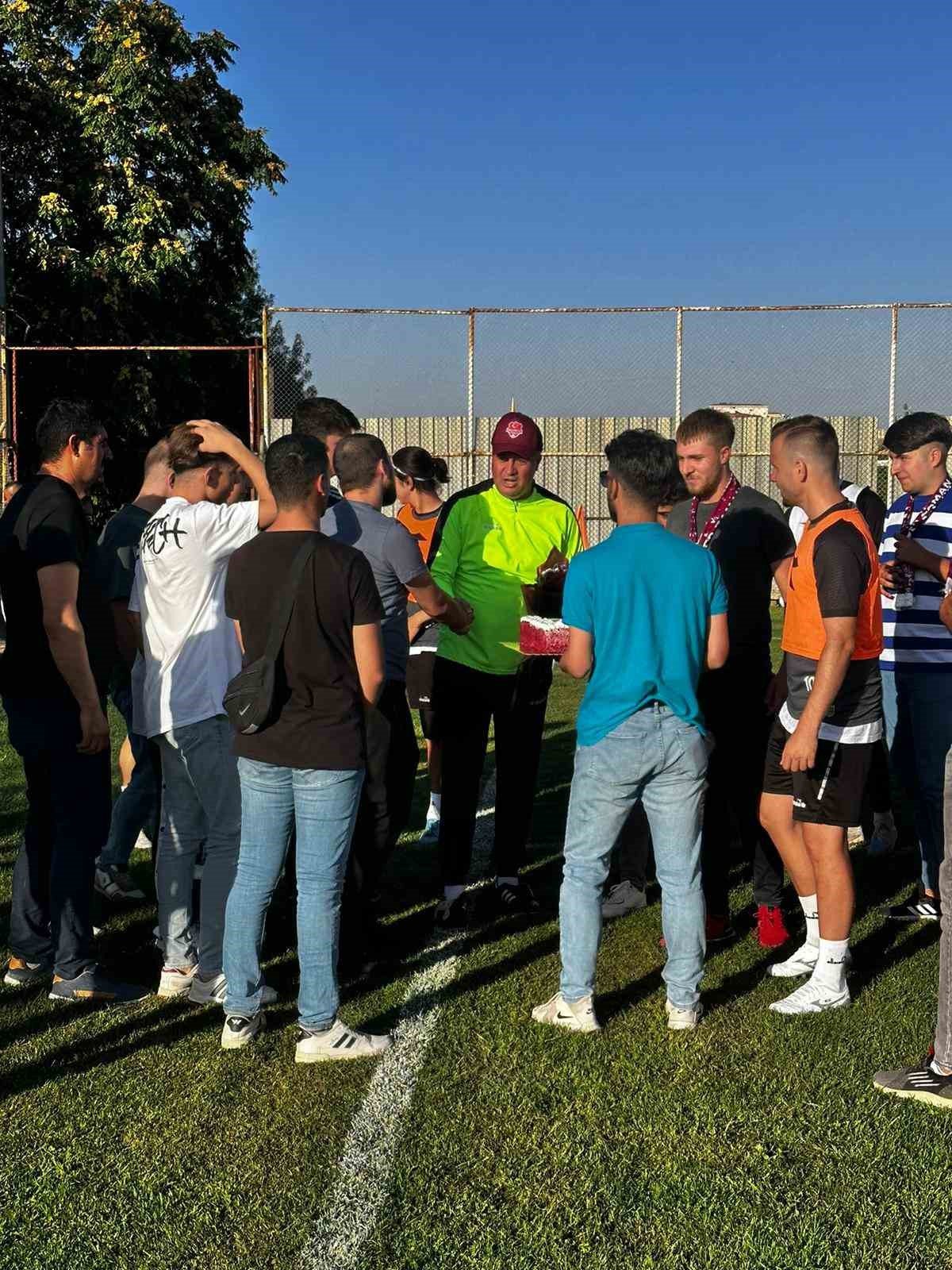 Milliyetçi Elazığsporlulardan ’tatlı’ ziyaret