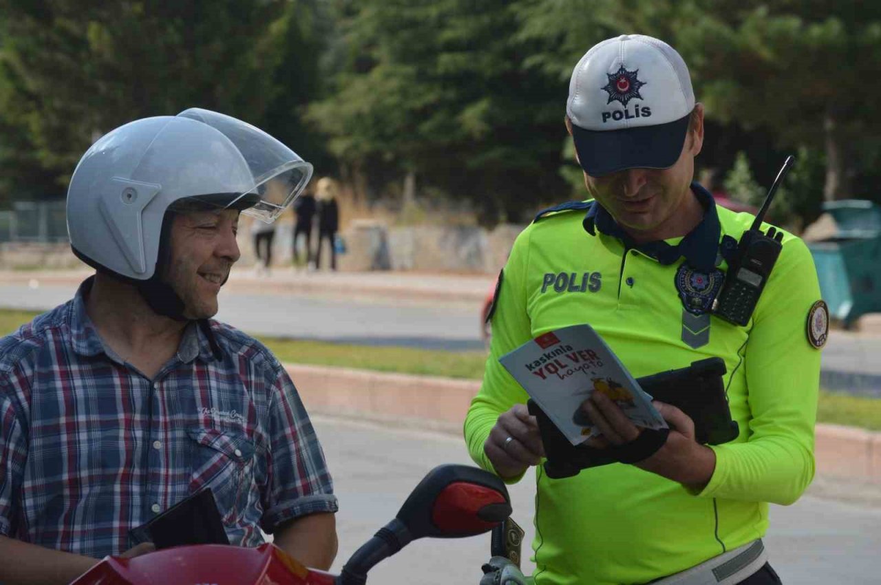 Tavşanlı’da güvenli sürüş için bilgilendirmeler yapıldı