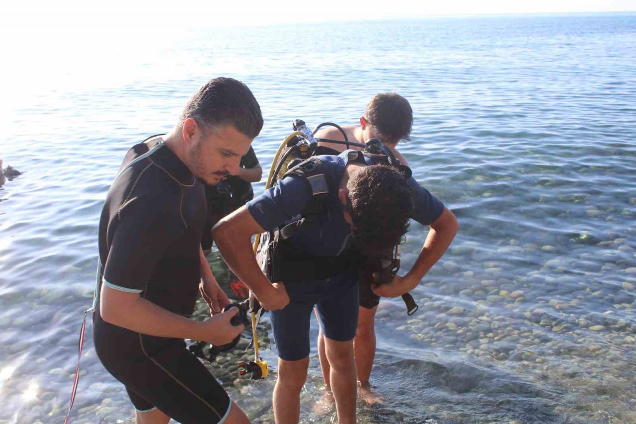 Lise öğrencileri aldıkları dalgıç eğitimiyle gelecekte iş imkânı yakalıyor