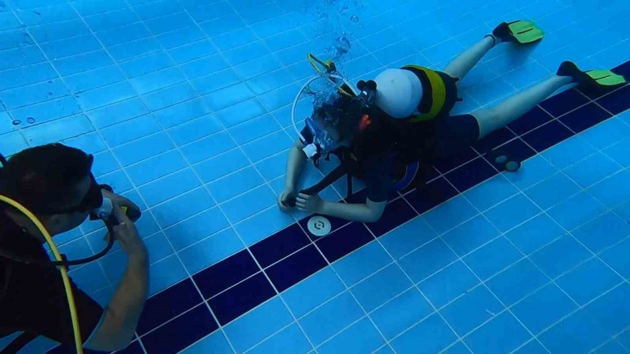 Lise öğrencileri aldıkları dalgıç eğitimiyle gelecekte iş imkânı yakalıyor