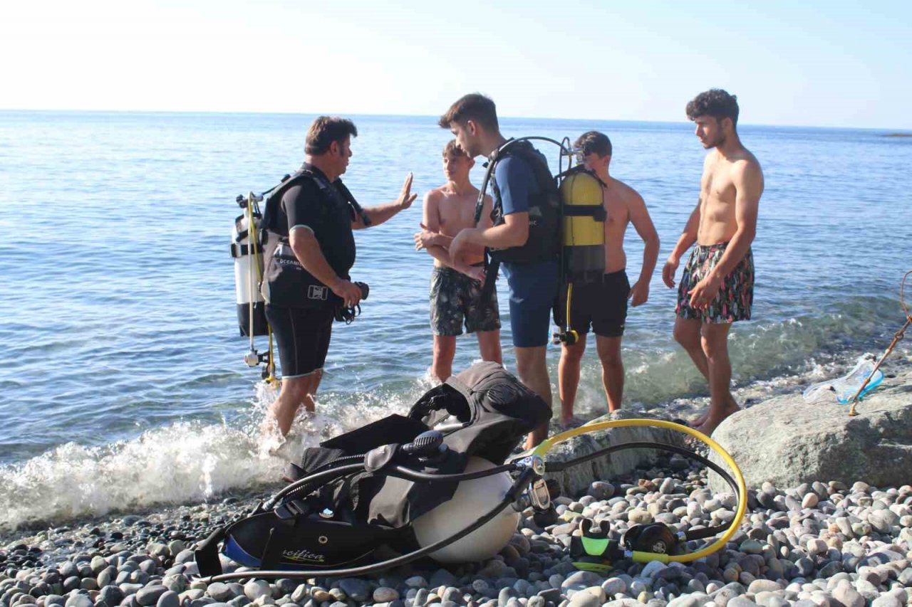 Lise öğrencileri aldıkları dalgıç eğitimiyle gelecekte iş imkânı yakalıyor