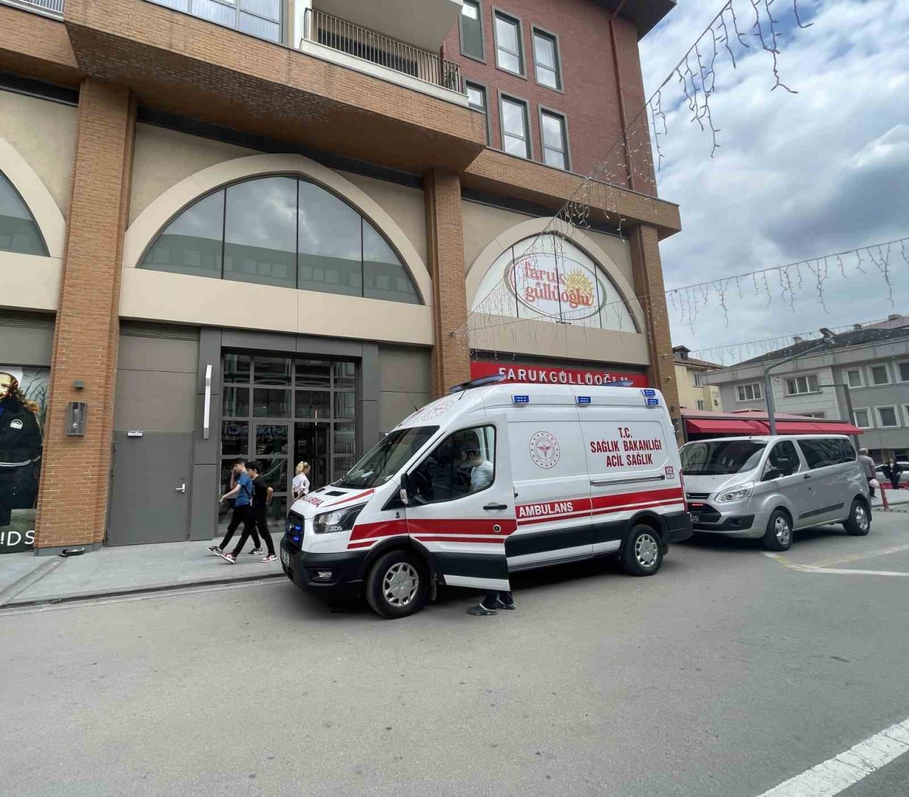 Cadde 54 AVM’de yer alan dairenin banyosunda ölü bulundu