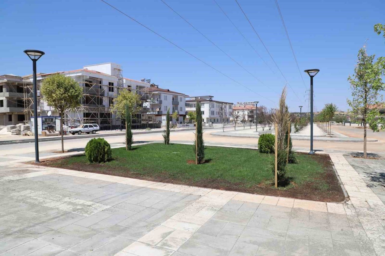 Şehitkamil’den Aktoprak Mahallesine park-otopark