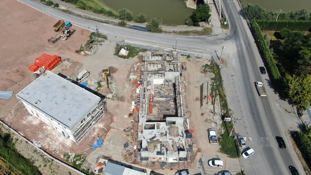 Şehrin en büyük afet merkezi yükseliyor