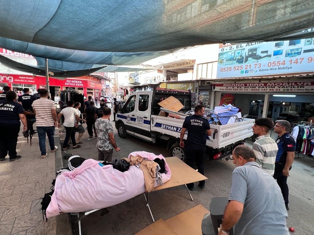 Seyhan zabıtasından sıkı denetim