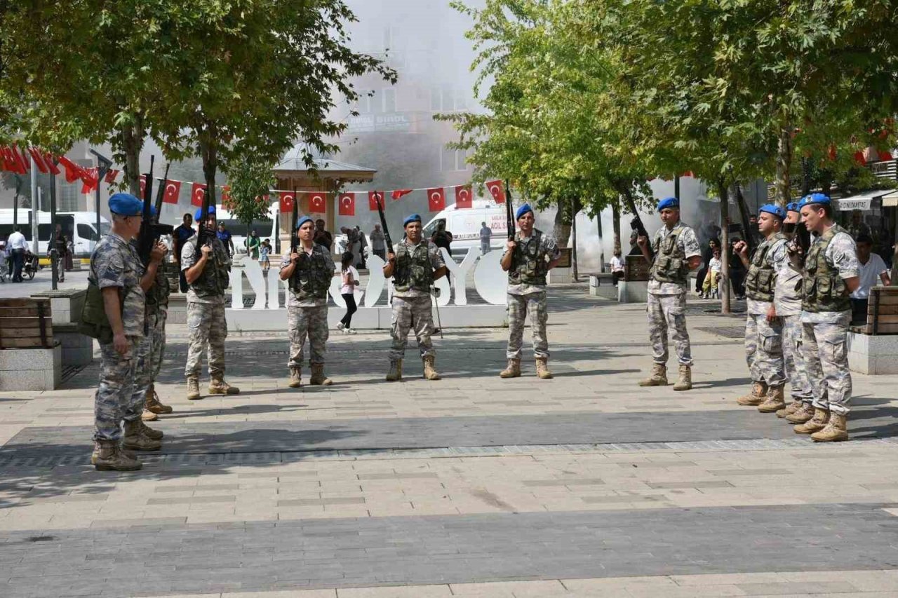 Yenişehir’in kurtuluşu canlandırıldı