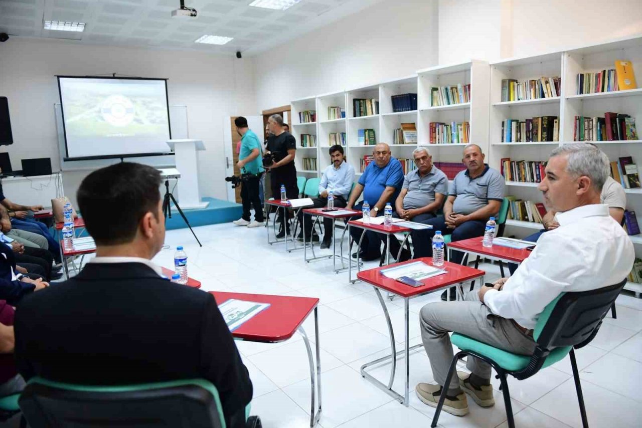 Yeşilyurt’ta muhtarlarla deprem toplantısı