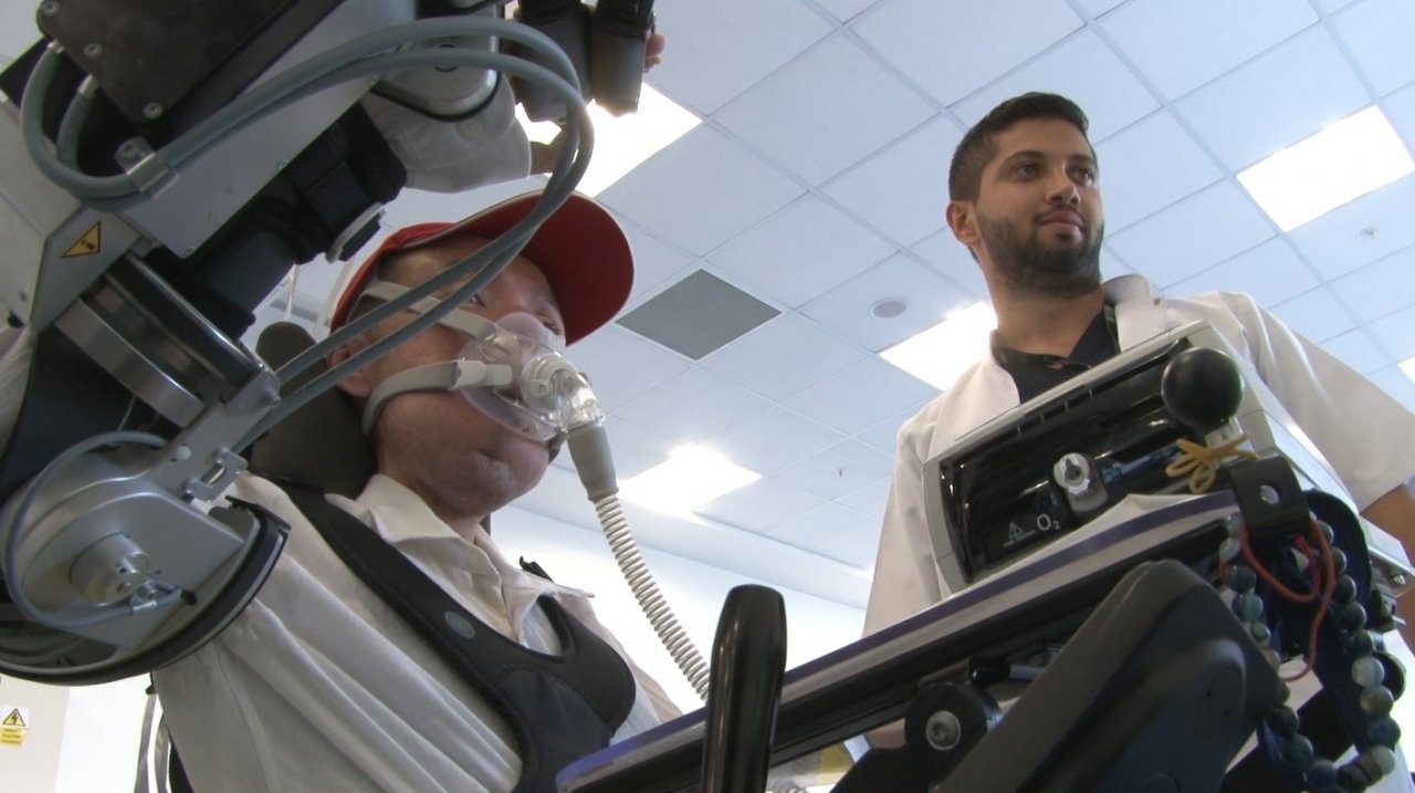 4 binde bir görülen DMD hastalığına yakalanan adam diğer hastalara umut oluyor