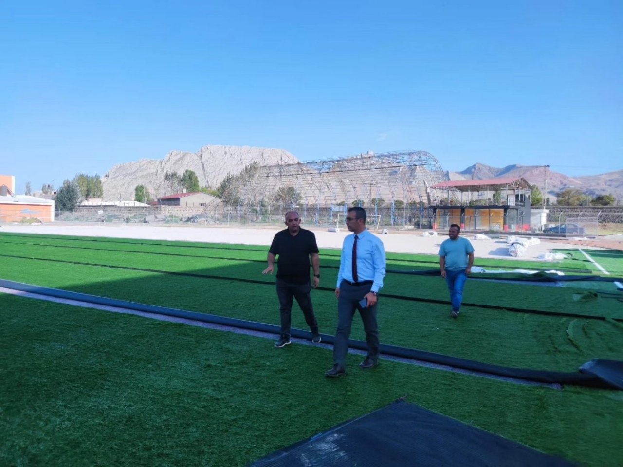 Ağrı Gençlik ve Spor İl Müdürü Din, Doğubayazıt’taki yatırımları inceledi