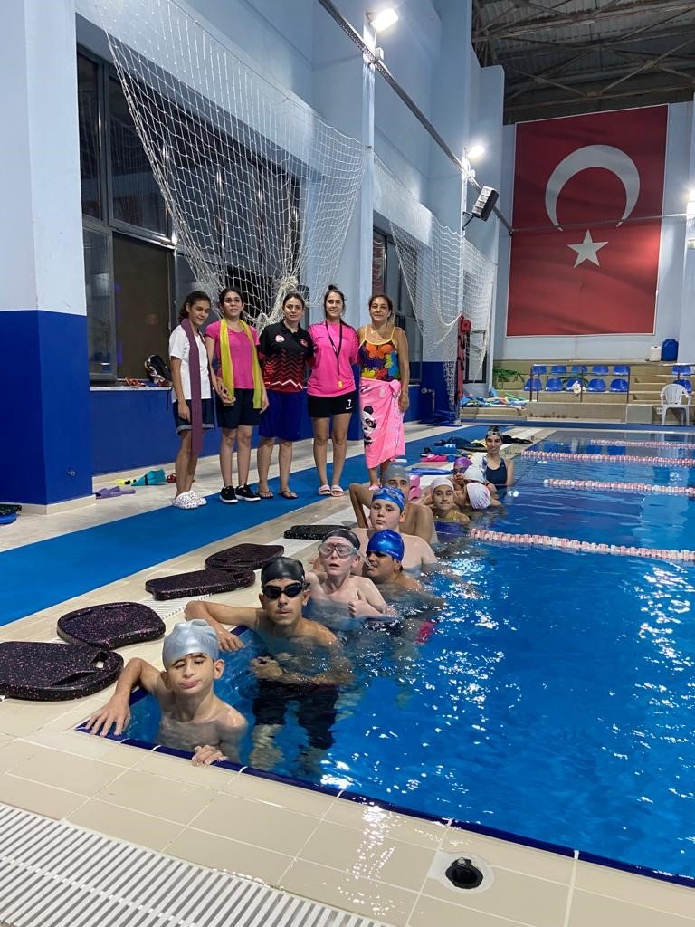 Başkan Soyer, görme engelli milli takım sporcularını ağırladı