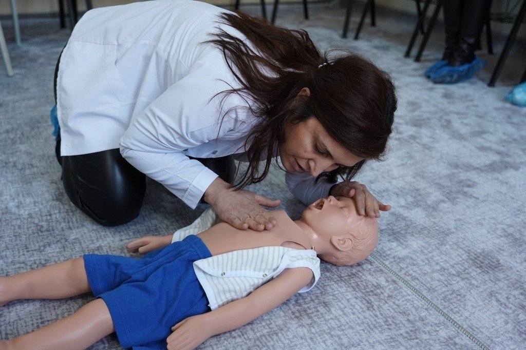 BARÜ’de ilk yardımda bir ilk