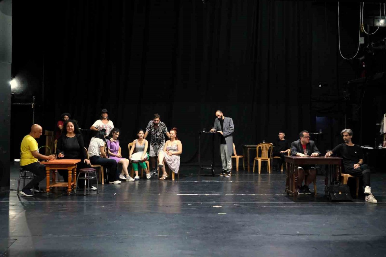 AVP’den dünya prömiyeri